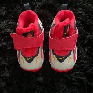 Never worn toddler Nike